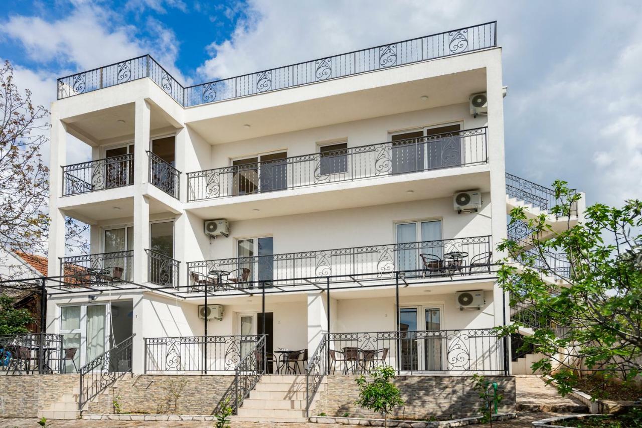 Apartments Natali Bar Exterior photo