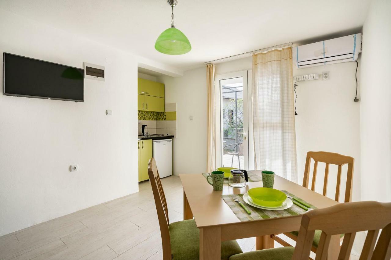 Apartments Natali Bar Exterior photo